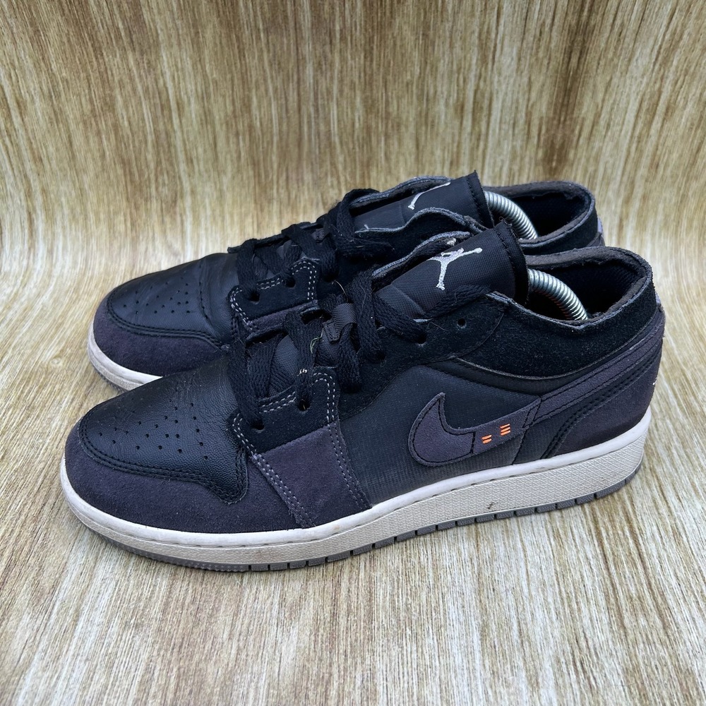 Nike Air Jordan 1 Low SE Craft Women's 7 Black Inside Out Shoes DV0478-001 - Picture 3 of 10